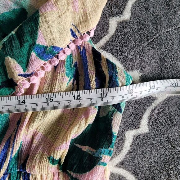 Torrid Top Womens Size 1x Cold Shoulder Smocked Boho Summer Tropical Crinkle Nwt - Picture 8 of 10